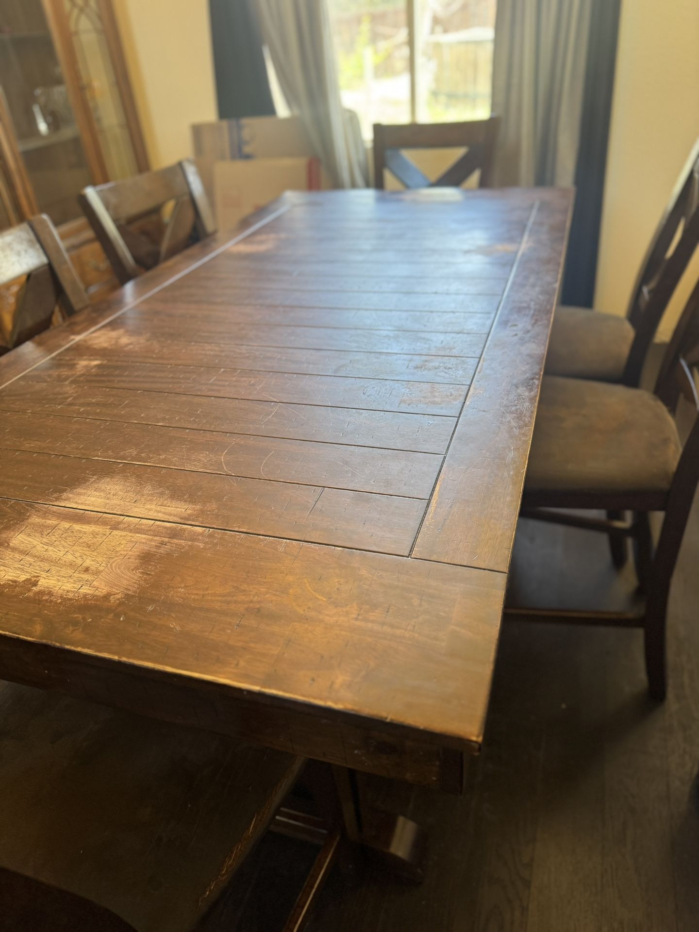 DINING ROOM TABLE