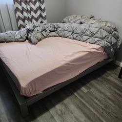 Free Full Size Bed Frame And Mattress 