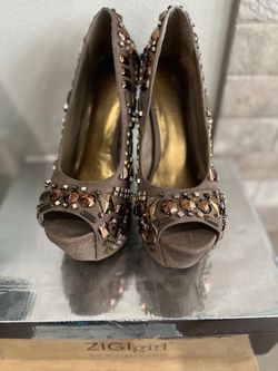 Zigi wedge size 7