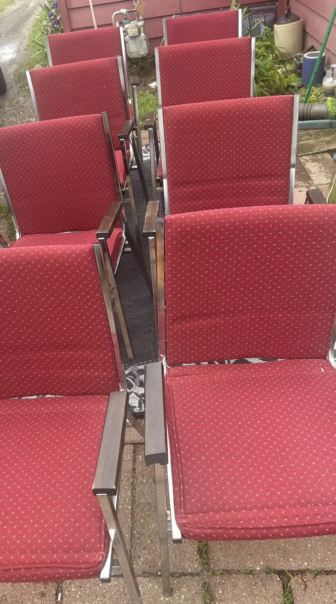 Very Nice Chrome Frame Upholstered Chairs Great Clean Condition