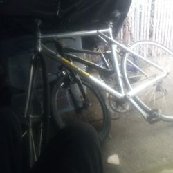 GT AND A HARO FLITLINE 20" N 27