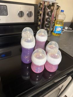 Graco pack and play gently used $40* free bottles with purchase if I have some still