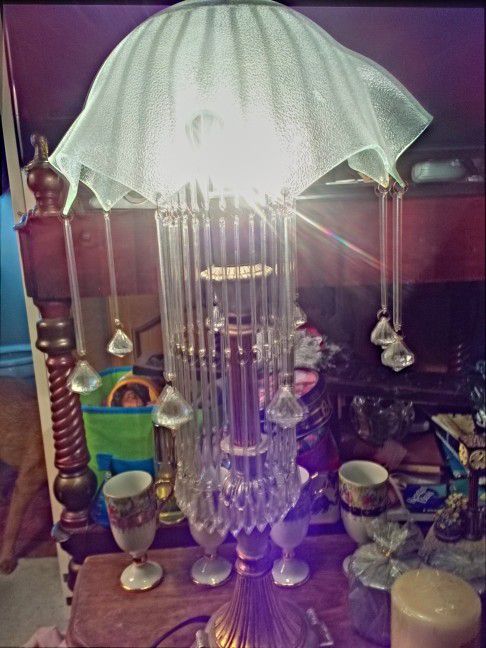 RARE VINTAGE CRYSTAL LAMP