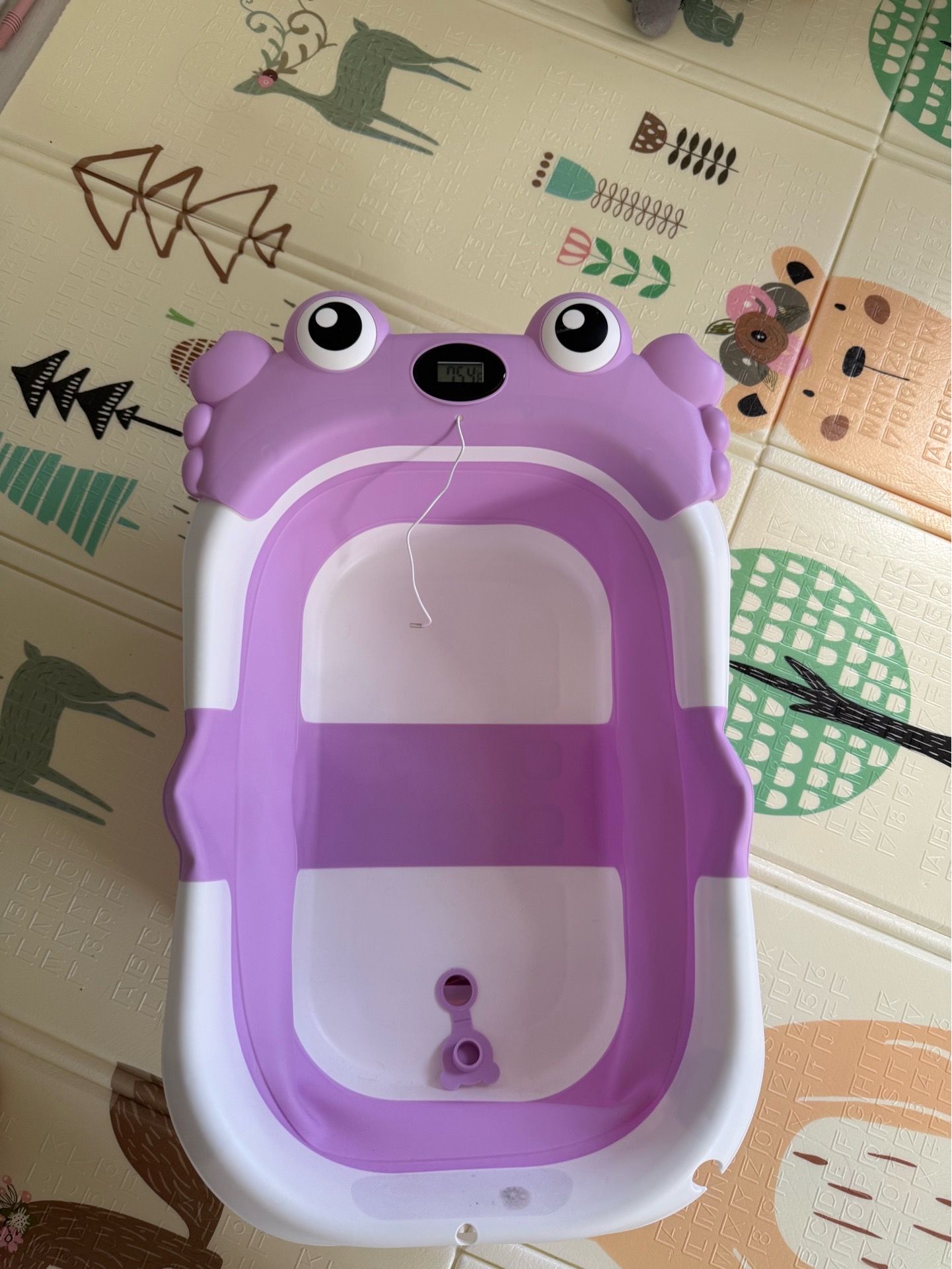 Collapsible Baby Bathtub for Infants to Toddler with Real-time Temp Monitor+Floating Cushion,Foldable Baby Bath Tub Set Applicable 0-36 Month,Portable