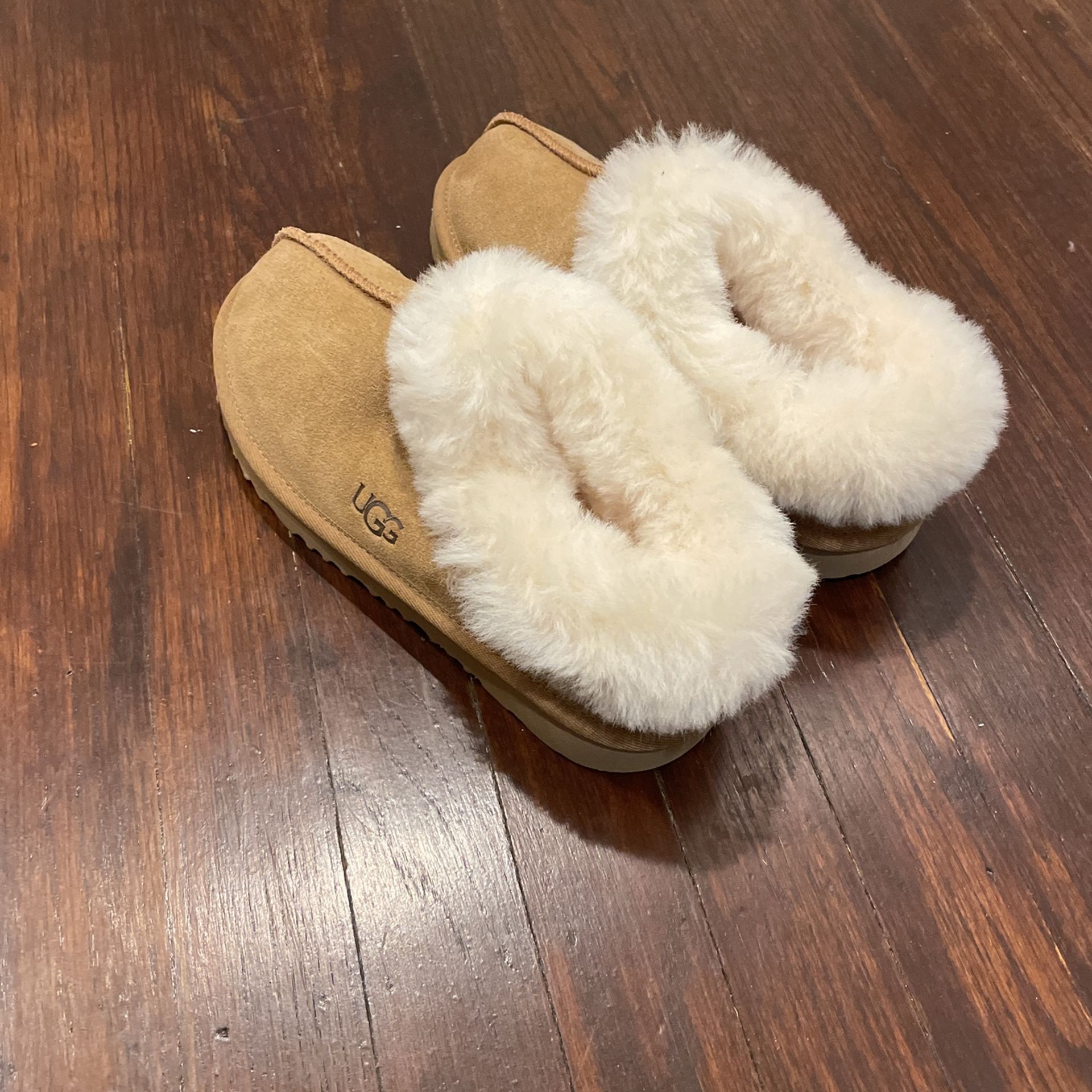 UGGs: Kid Sz