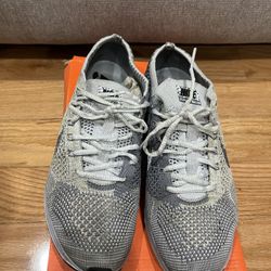 Nike Flyknit Racer