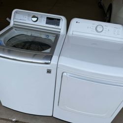 LG Washer And Electric Dryer 