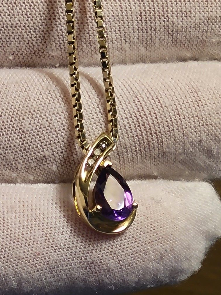 Designer $600 1ct Natural Pear Cut Amethyst Diamond 10k Yellow Gold Pendant