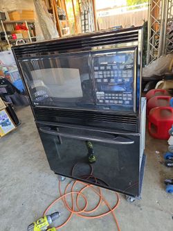 GE built in Oven with Microwave/Convection Oven