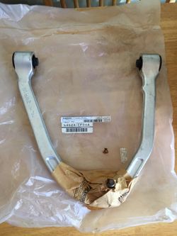 Control Arm Nissan/Infiniti