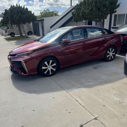 Salvage Title On Hands 