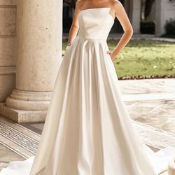 A-Line Straight Chapel Train With Pockets 