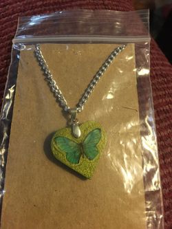 Wood heart with butterfly's necklace