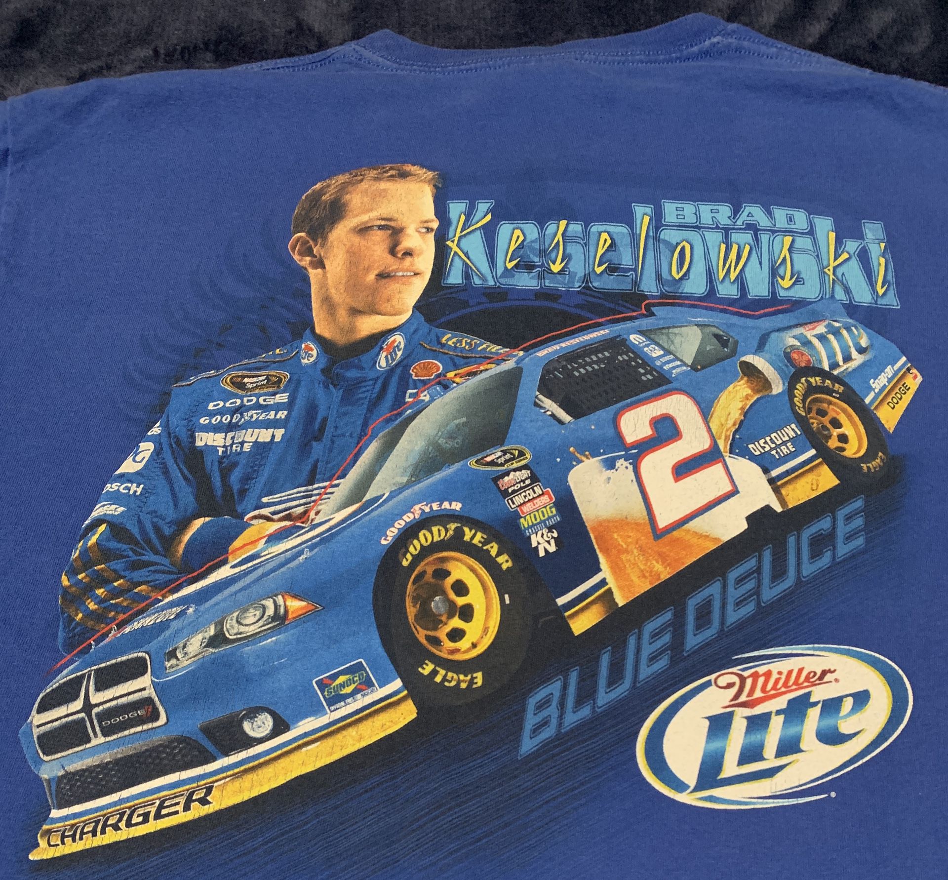 Vtg Brad Keselowski #2 Double Sided Miller Lite Penske NASCAR Racing Sz L Shirt