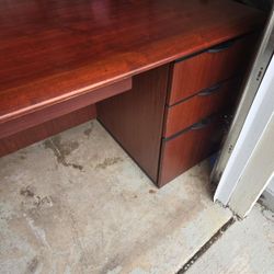 Solid Desk