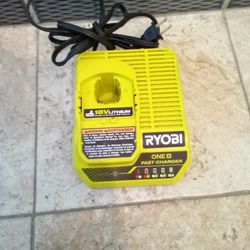 Ryobi One+ Fast Charger 