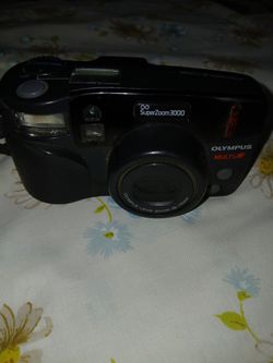 Olympus SuperZoom 3000 Multi AF Film Camera