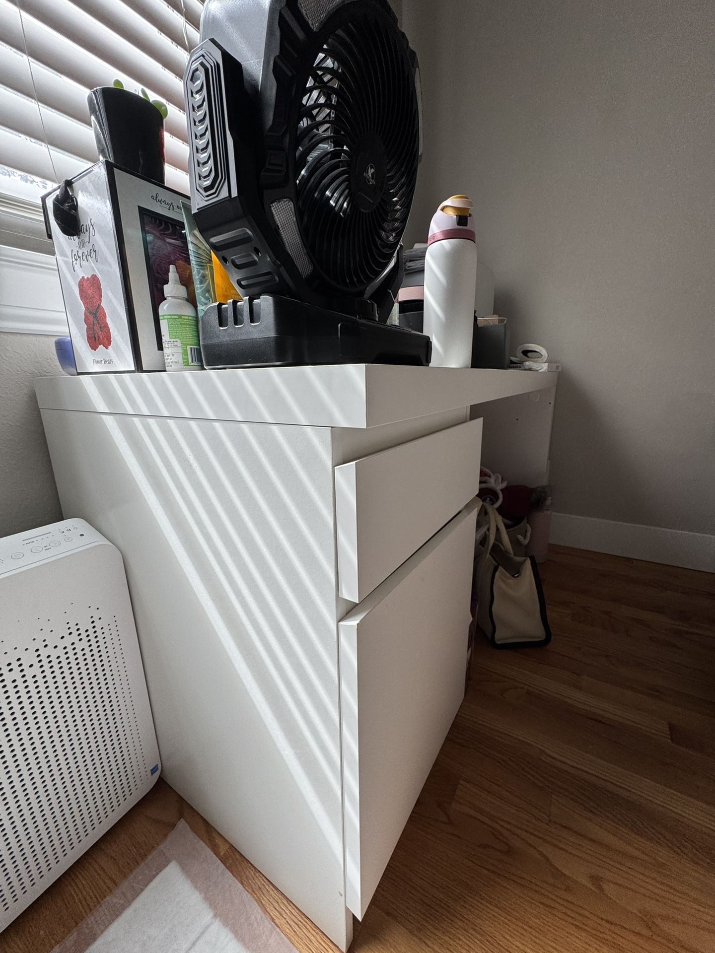 Ikea Malm White Desk
