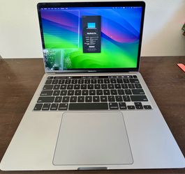 Apple Macbook Pro 13.3”500gb 2.3ghz 16GB Memory w dock and case