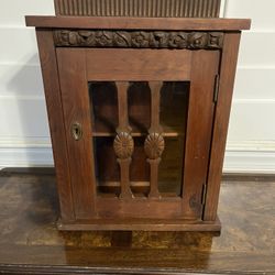 Antique Tabletop/Wall Display/medicine cabinet