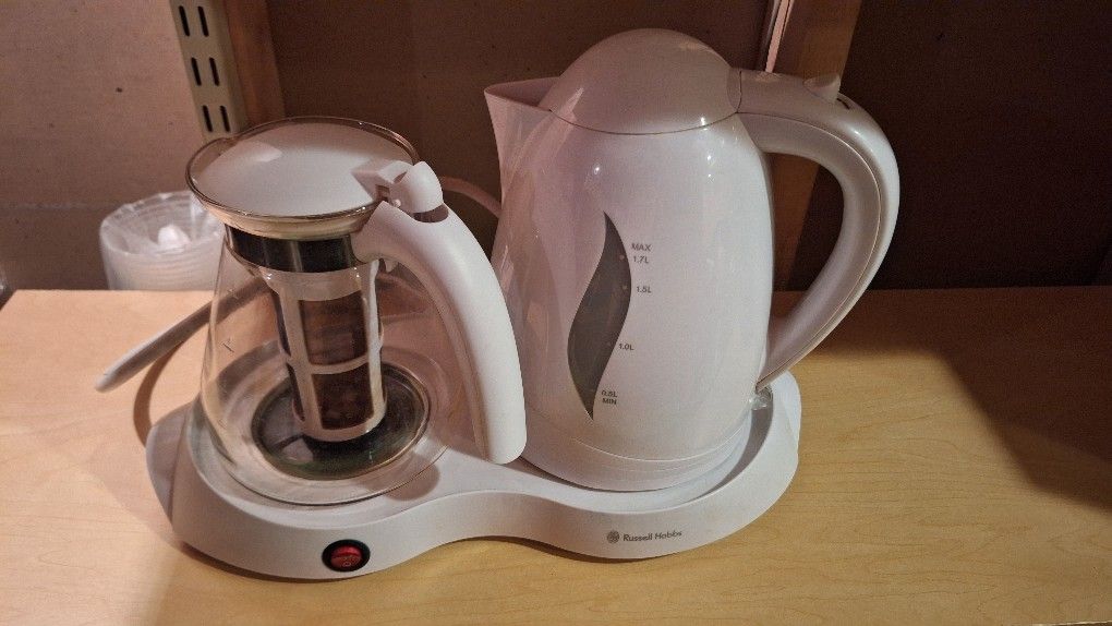 Electric Kettle And Tea Brewer