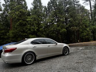 Lexus ls460