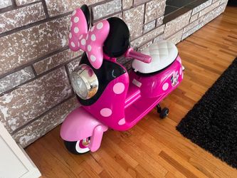 Minnie ride on