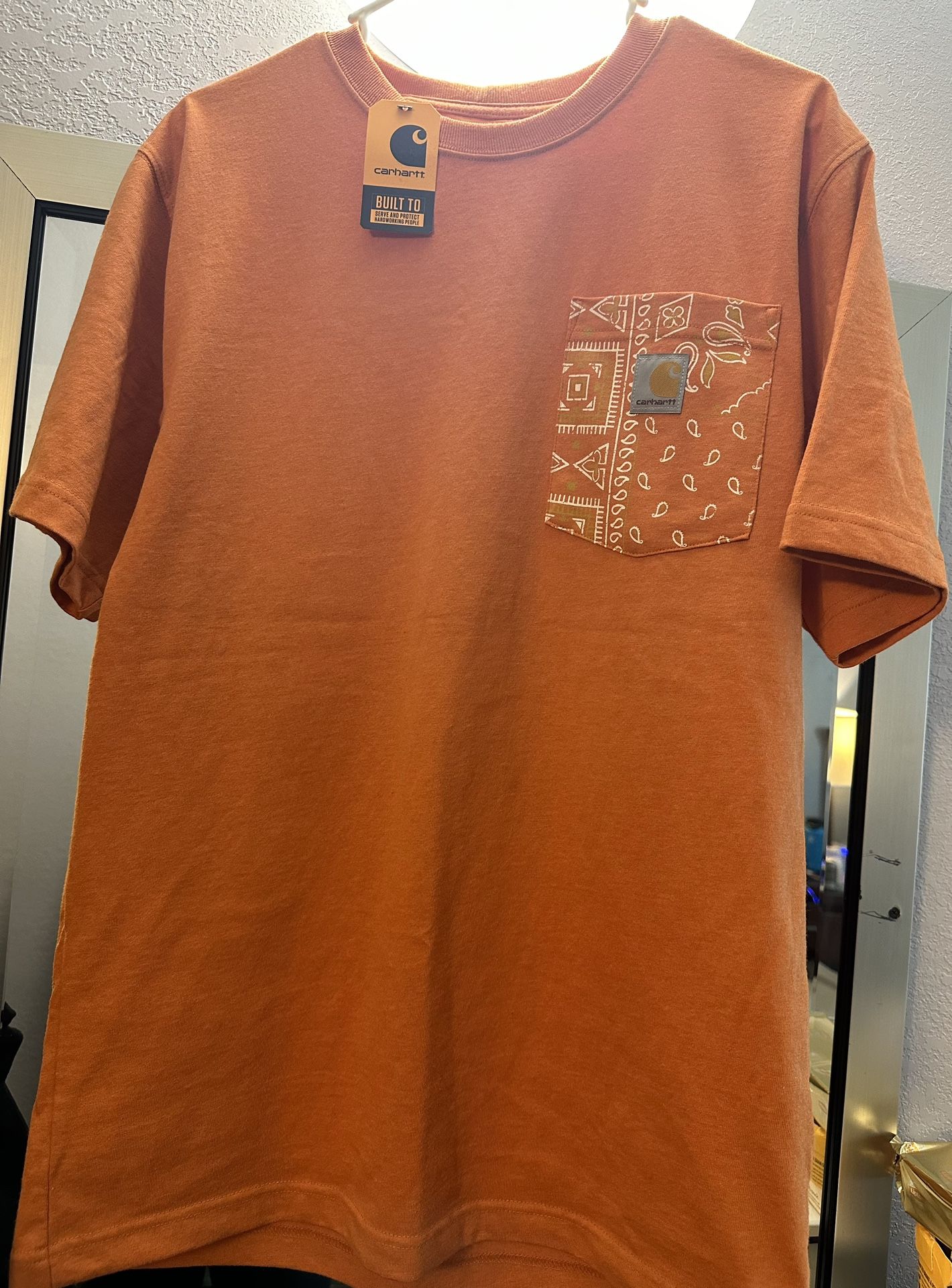 Size S Men Carhartt Tee