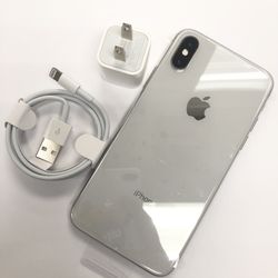 Factory Unlocked iphone Xs 64 gb , sold with store warranty  