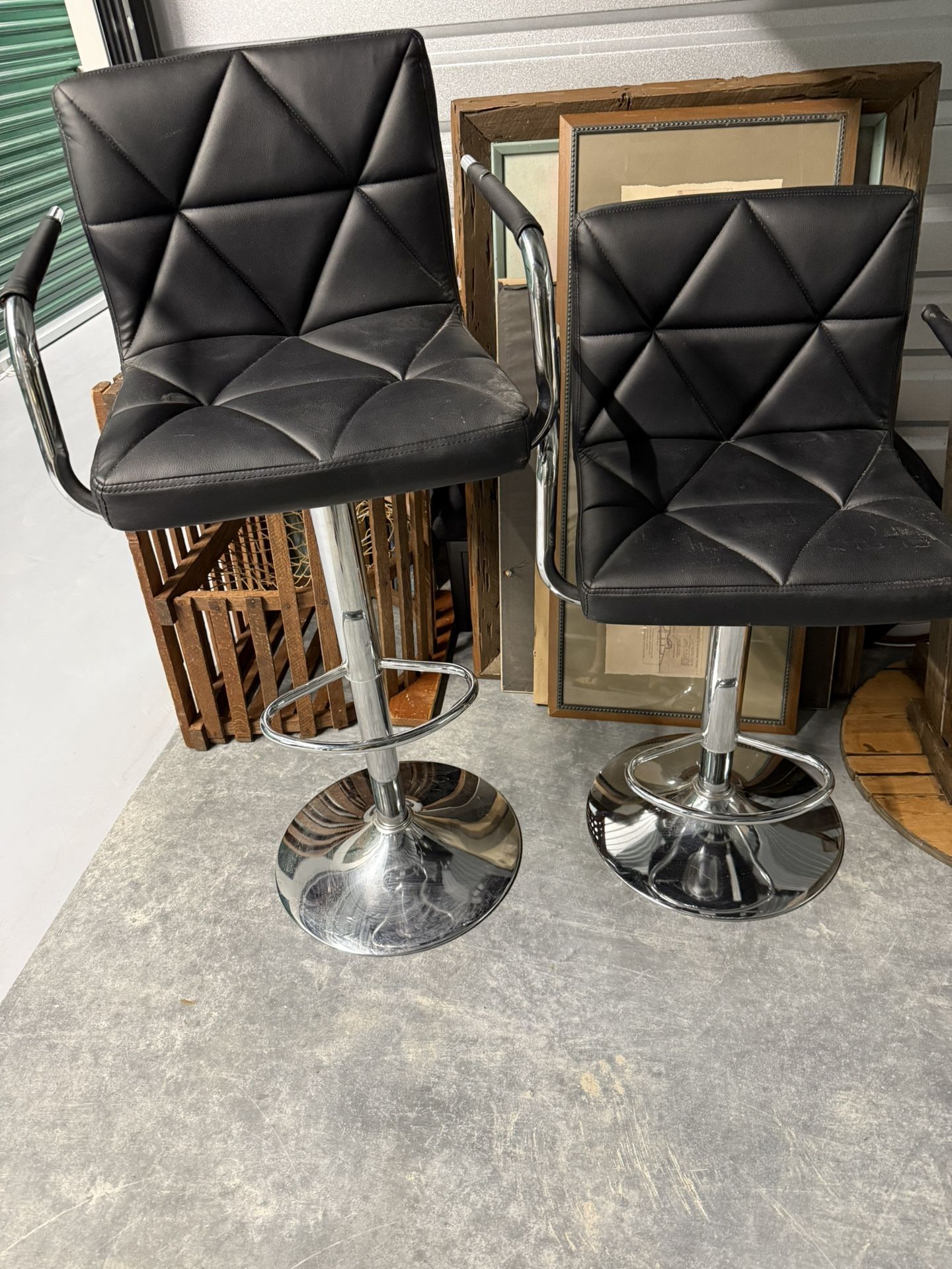 Bar stool chairs.