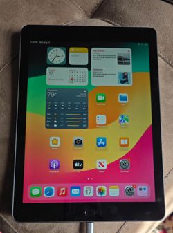 iPad 6th Generation 32gb wifi