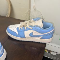 Jordan 1 light blue