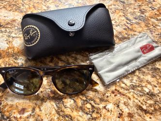 New Ray-Ban unisex Havana polarized sunglasses