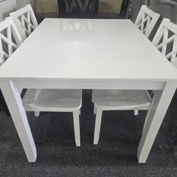 Brand New White Dining Table (48"×30"×30"H) + 4 Chairs