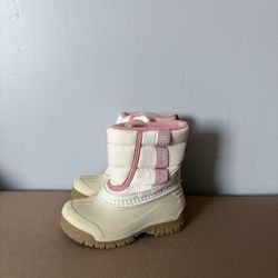 OshKosh Toddler Snow Boots Size 5