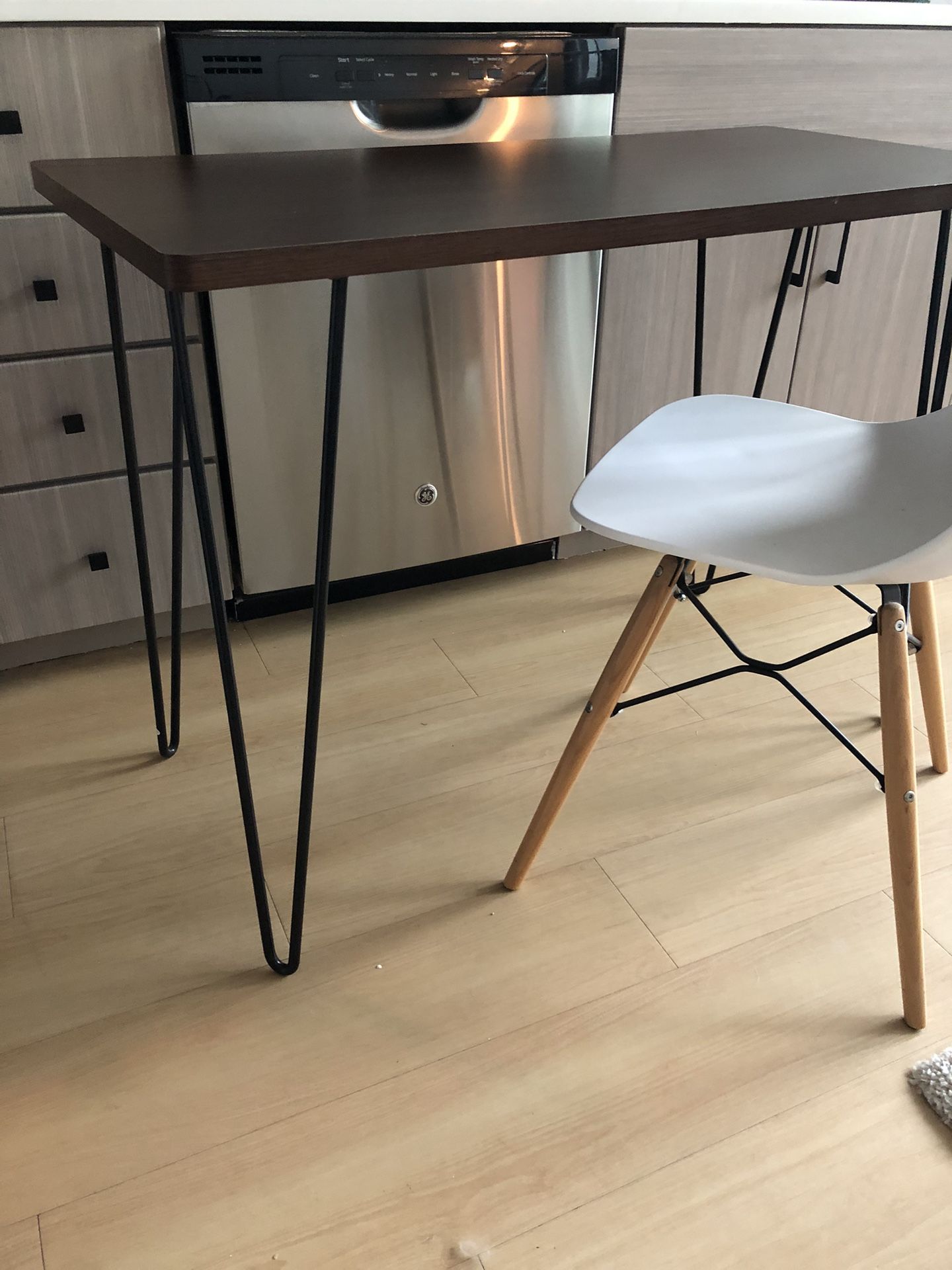 Table/Desk and Chair Set