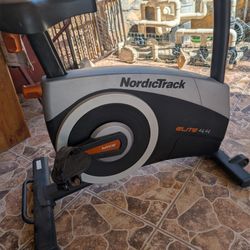 NordicTrack Elite 4.4 stationary bike