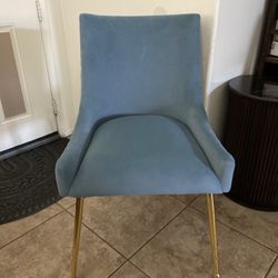 Beautiful dining room chairs