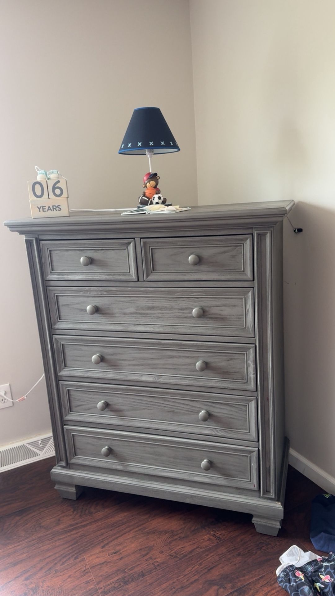Chest Dresser & Dresser Both For $550