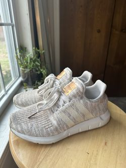 Adidas swift run Rose Gold & White 6W