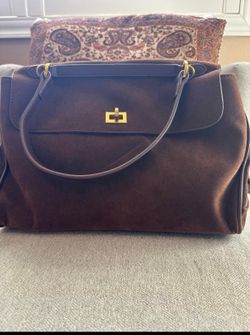 Vovia suede hand bag