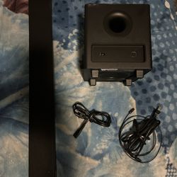 55inch Hisense  Roku Tv With Soundbar Combo