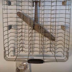 KitchenAid Dishwasher Upper Rack with Wheels and Sprayer Model KUDI01ILWH5 Nice