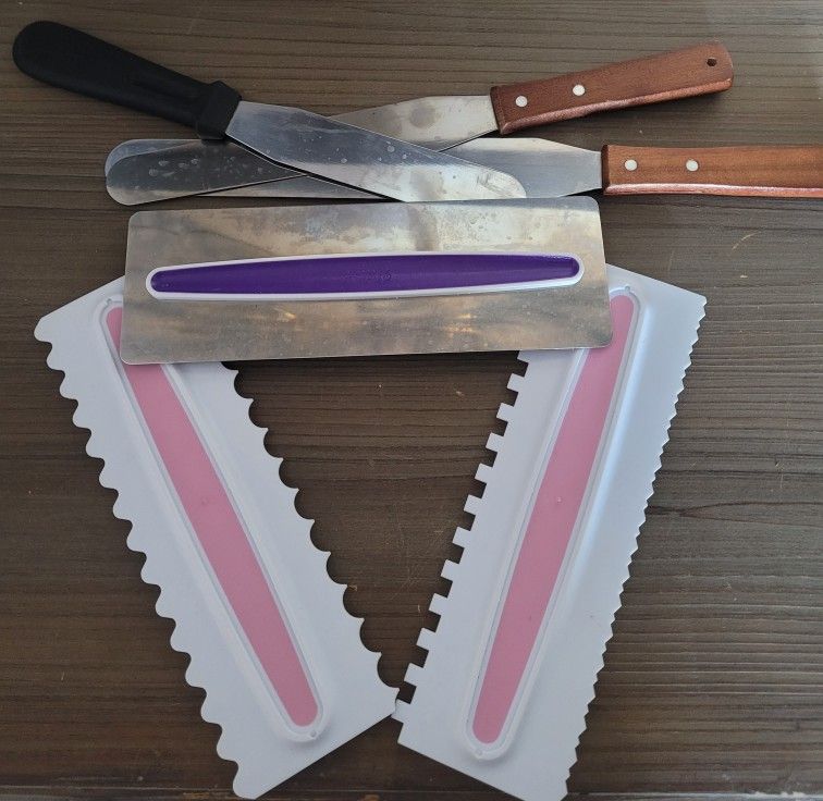 No Crowds. Yard Sale Bargains! Cake Decorating-Making-Baking Supplies