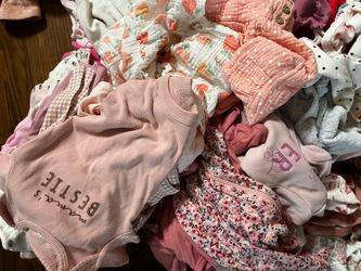 Baby girl clothes 0-3 months more then 50 pieces all for $35