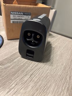 NACS Adapter - Nissan (T99F9-5MP1B)