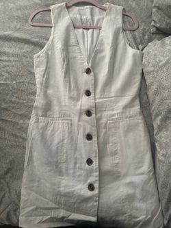 Women’s Medium dress