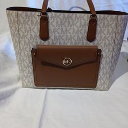 Michael Kors  $165