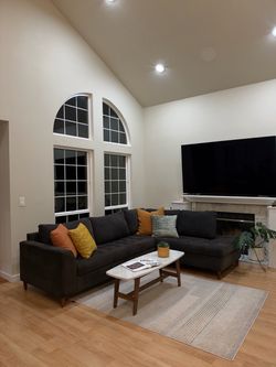Stanton Charcoal Dark Gray Sectional Sofa – Like New