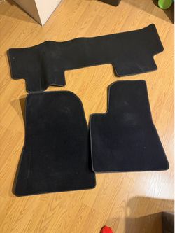 OEM Tesla Model 3 Carpet Floor Mats (Brand New)